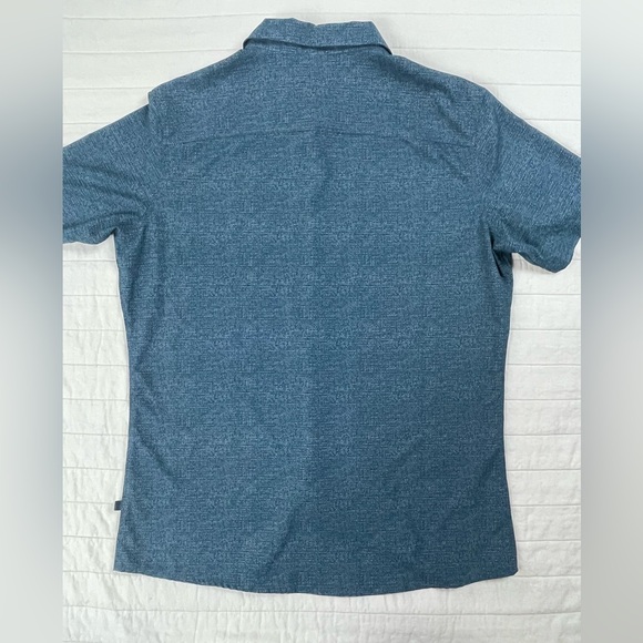 Kuhl Men’s Blue Button Down Quick Dry Performance Shirt Medium - Picture 9 of 10